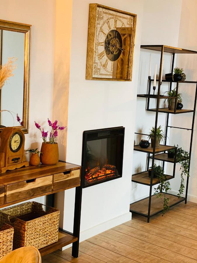 Sarah Home Hunedoara Extérieur photo