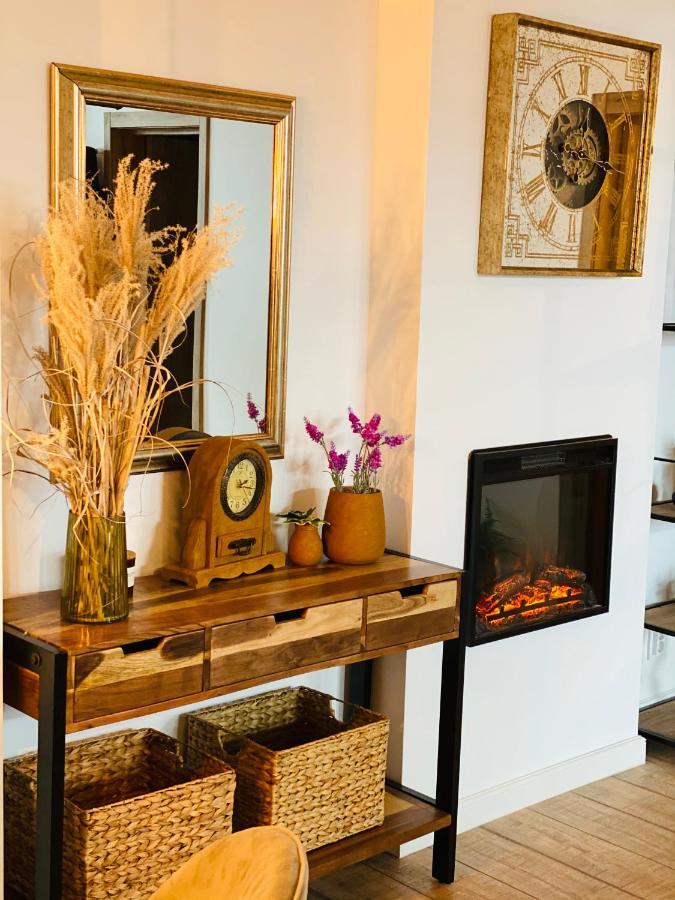 Sarah Home Hunedoara Extérieur photo